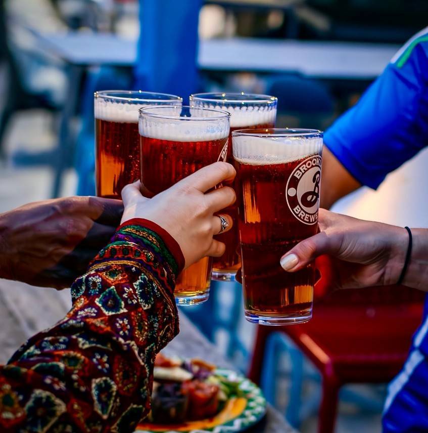 Privatisation restaurant pour anniversaire et évènements à Lyon le samedi soir: salons privatifs, ou espace entier jusqu'à 170 personnes