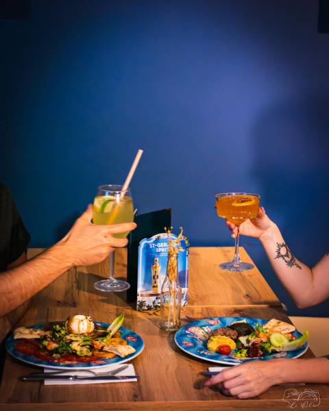 Restaurant ouvert le soir du lundi au samedi, et le midi du lundi au vendredi à Lyon