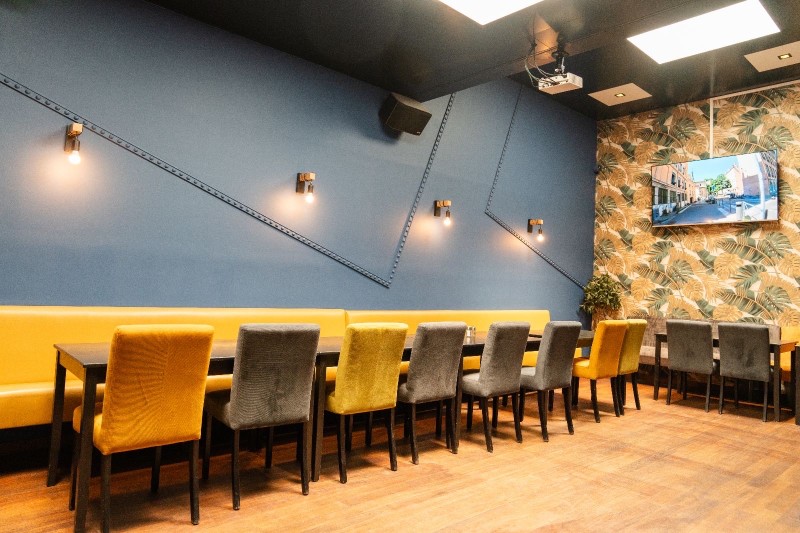 Privatisation bar et restaurant avec terrain de petanque pour 20 personnes à Lyon