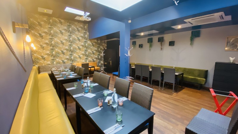 Privatisation bar et restaurant avec terrain de petanque pour 20 personnes à Lyon