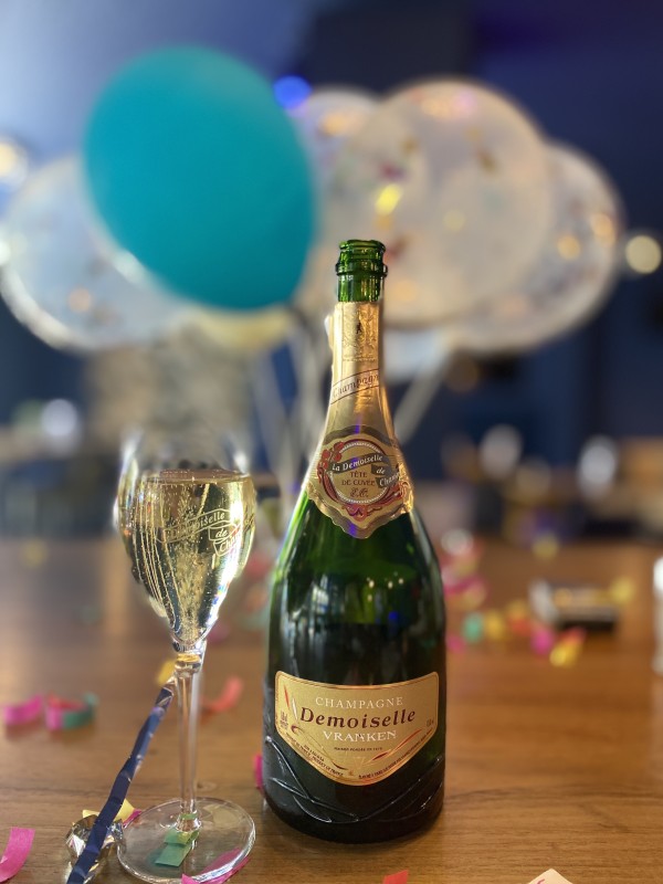 Privatisation de restaurant et bar pour anniversaire de plus de 20 personnes à Lyon 7 près de Gerland et Jean-Macé