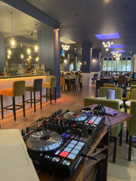 Fêtez la nouvelle année chez ICEO: Réserver une table dans un restaurant pour le repas du réveillon 31 décembre à Lyon