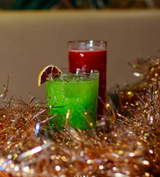 Nouvel an 2026 à Lyon : soirée années 80' avec soirée déguisée et coupe offerte chez ICEO