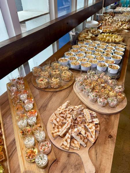 Séminaire d'entreprise dans un restaurant à Lyon: apéritifs dinatoires, buffets, cocktails, amuse-bouches