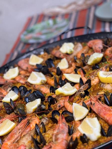 Privatiser un restaurant avec terrasse au soleil, pétanque et transats à Lyon : ambiance vacances garantie !