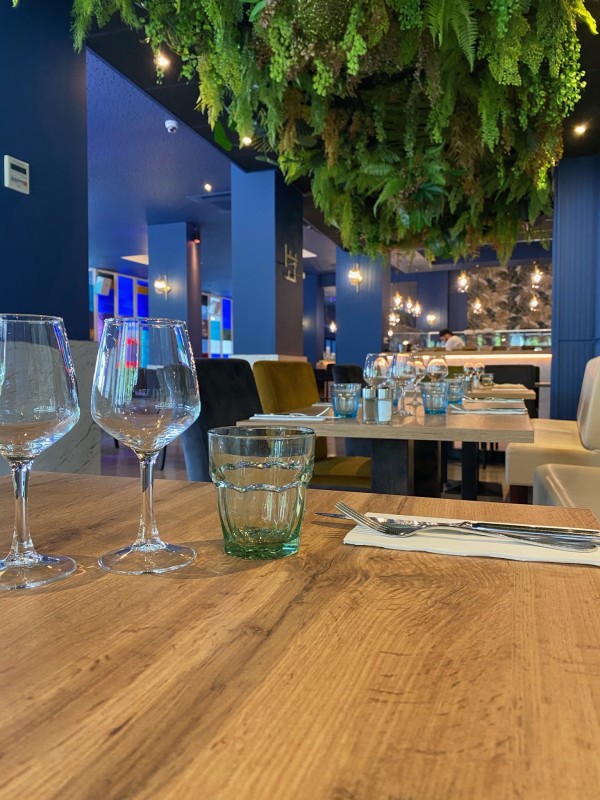 Bar afterwork Lyon 7 : tapas, planches et pétanque entre collègues ou entre amis