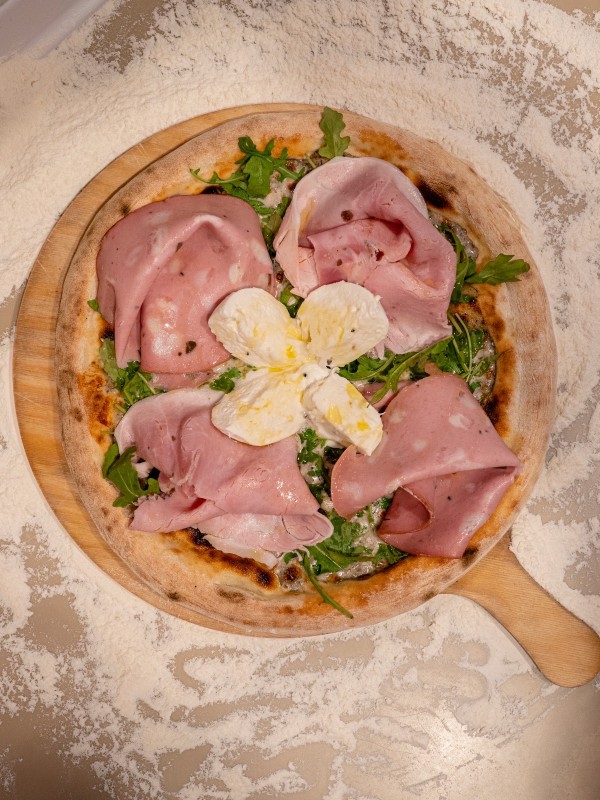 Les meilleures pizzas pas chères à Lyon et alentours: chez Restaurant Iceo à Lyon 7