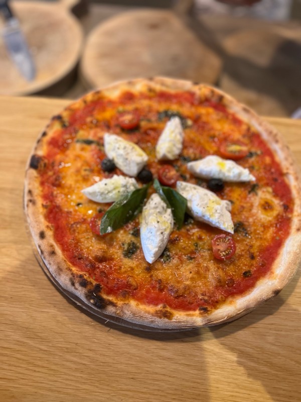Les meilleures pizzas pas chères à Lyon et alentours: chez Restaurant Iceo à Lyon 7