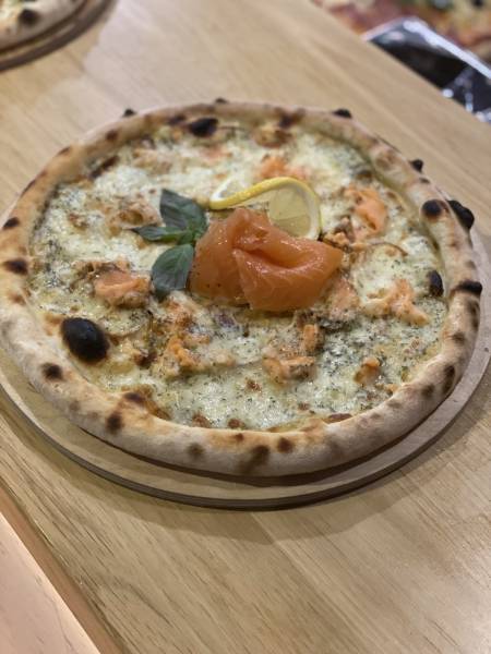 Pizzeria à Lyon 7: restaurant avec cuisine italienne et large choix de pizzas