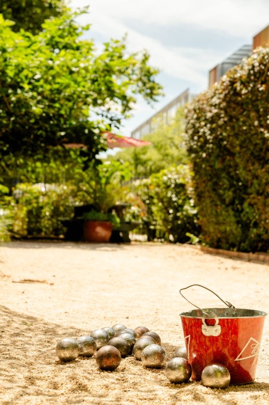 Bar afterwork Lyon 7 : tapas, planches et pétanque entre collègues ou entre amis